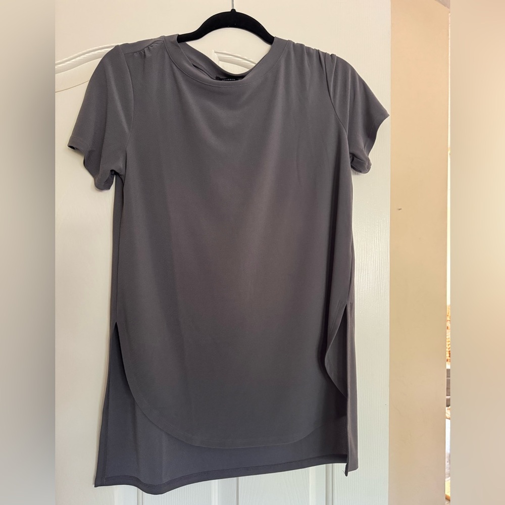Halogen Elegant Gray Short Sleeve Top